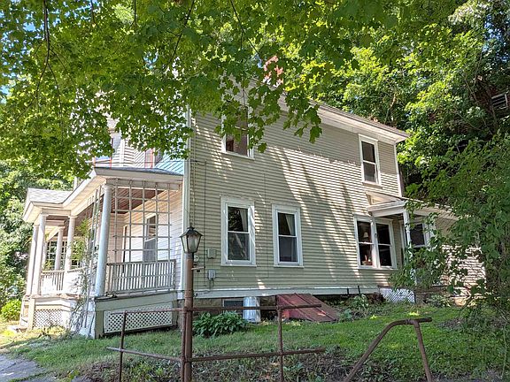 2nd image of 207 Elliot Street