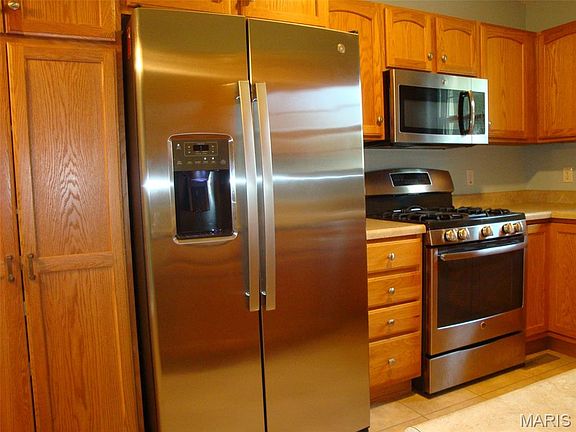 4th image of 403 Garesche St