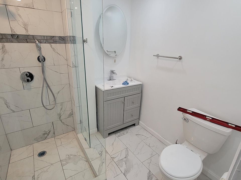 2nd image of 2957 Falcon Ave #1