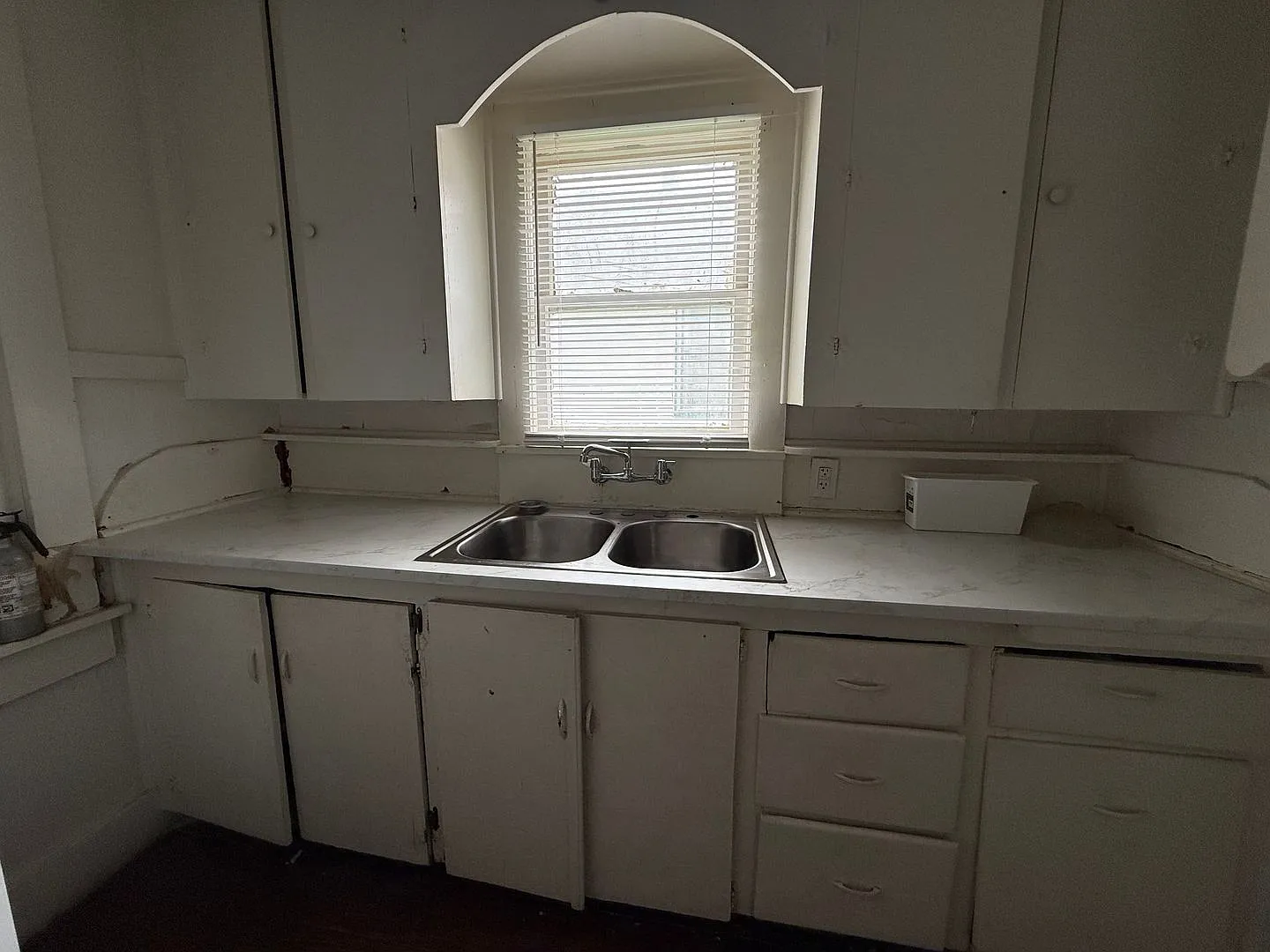 3 Bed 1 Bath House — Photo 4