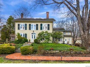 711 Quaker Rd, Chappaqua, NY 10514