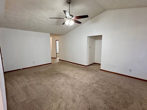 4th image of 730 Marney Ln #730