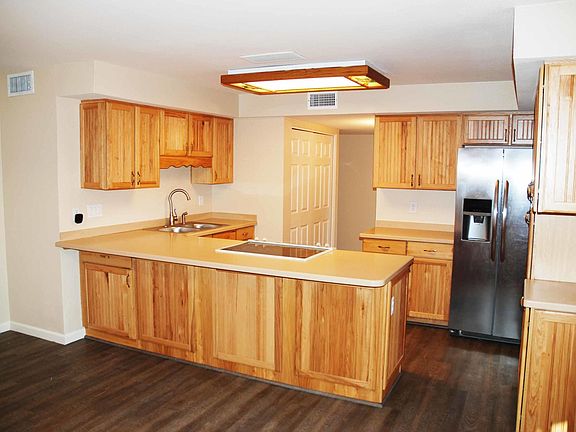 3rd image of 5004 S Dorsey Ln