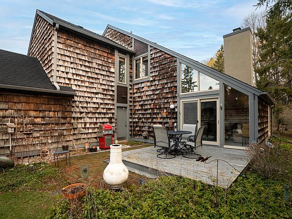 2nd image of 78 Woodfield COURT