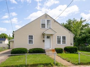 48 Ray St, Ludlow, MA 01056