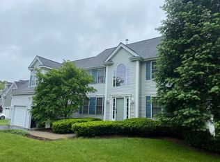 1 Pebbles Rd, West Bridgewater, MA 02379