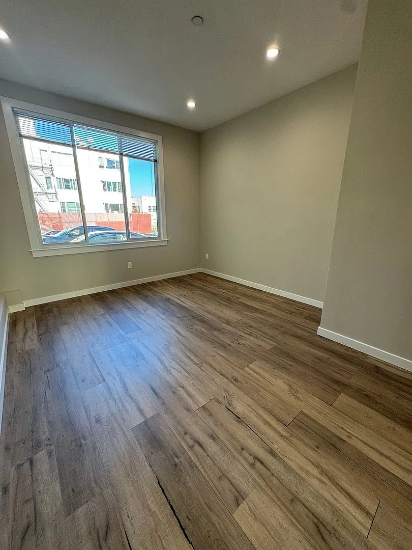 2340 Union Street (1369r) — Photo 4