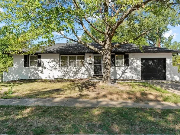 1624 N McCoy St, Independence, MO 64050