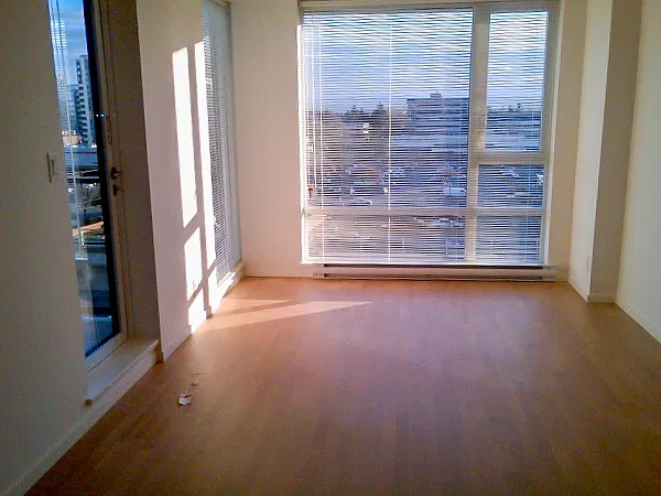 7988 Ackroyd Road Richmond — Photo 4