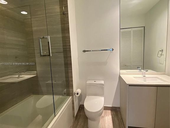 3rd image of 1010 Brickell Ave Unit 4807