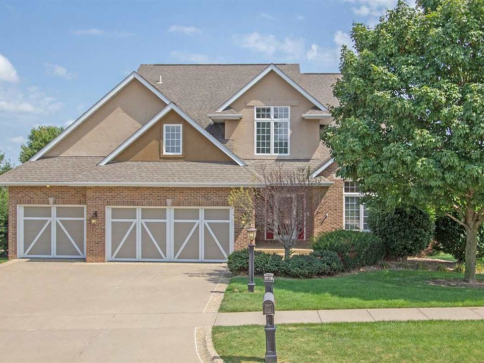 1st image of 608 Arlington Dr
