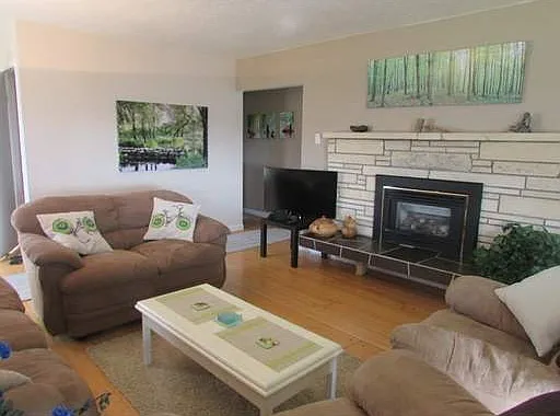 1090 Ewson St #1A — Photo 8