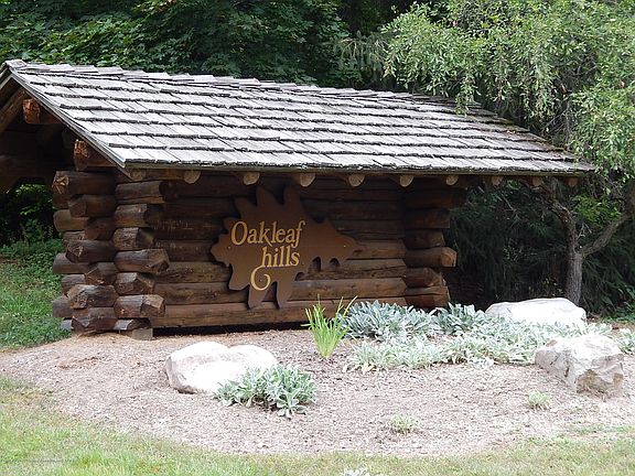2nd image of 1987 Oak Bark Trl