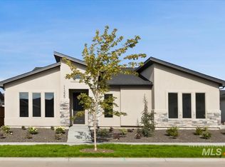 11225 S Corballis Ln, Kuna, ID 83634