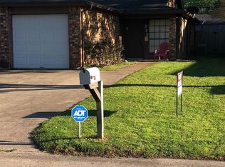 335 Spring Branch Ln, Kennedale, TX 76060