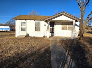 919 N Main St, McLean, TX 79057