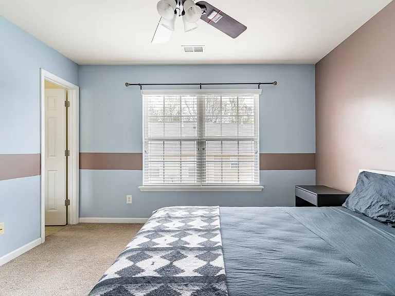 920 Little Creek Dr — Photo 11