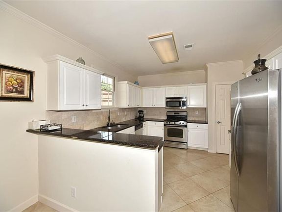5th image of 3670 River Trace Dr