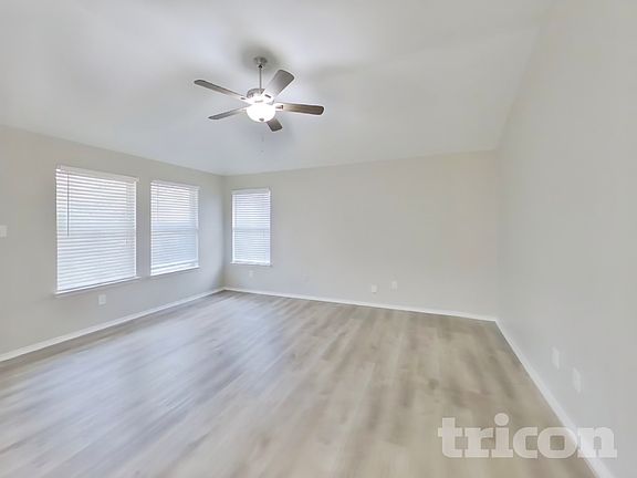 3rd image of 1602 Canary Island Ct