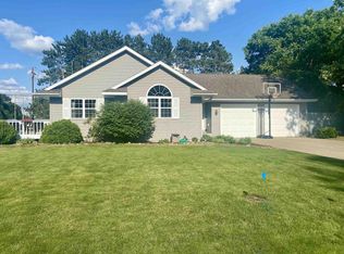 3281 Oak Ave, Stevens Point, WI 54481