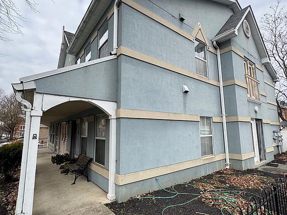 4th image of 3710 Roosevelt Pl NE #3710