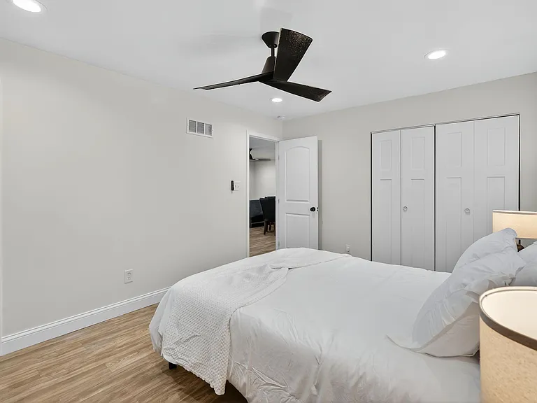 2358 Vorhof Dr — Photo 24