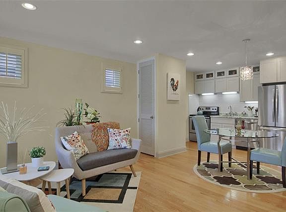 2nd image of 6742 Dolan Pl