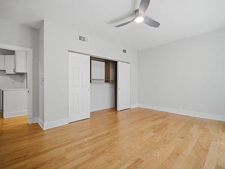 921 W Wilson Ave #3W — Photo 13
