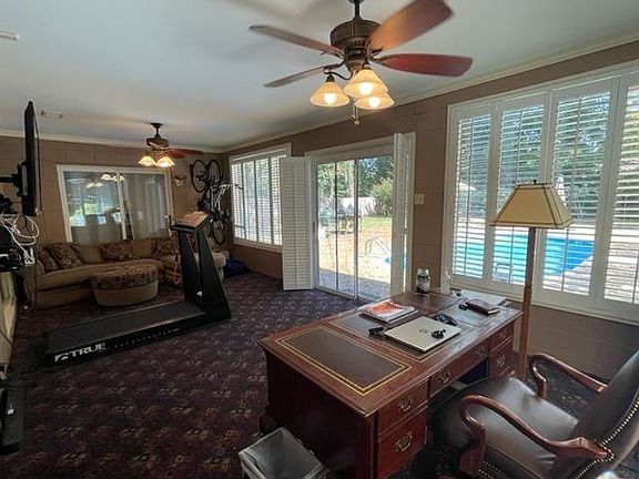 4th image of 2430 Mackinnon Dr