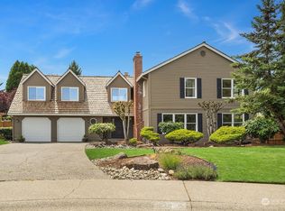 17417 SE 46th Pl, Bellevue, WA 98006