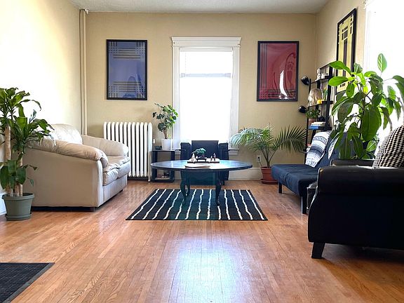 2nd image of 2403 Aldrich Ave S