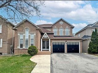 31 Chalone Cres, Vaughan, ON L4H1V6
