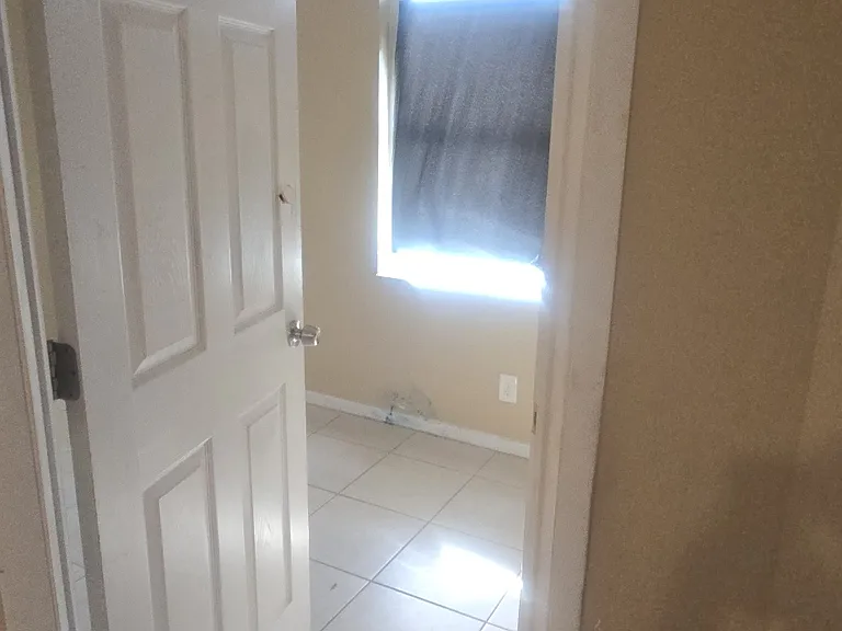 11431 Char Ann Dr #8 — Photo 2