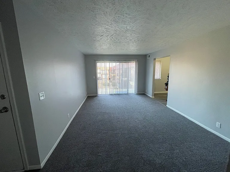 Juniper Gardens — Photo 35