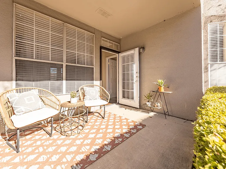 The Estate on Quarry Lake Apartment Homes — Photo 61