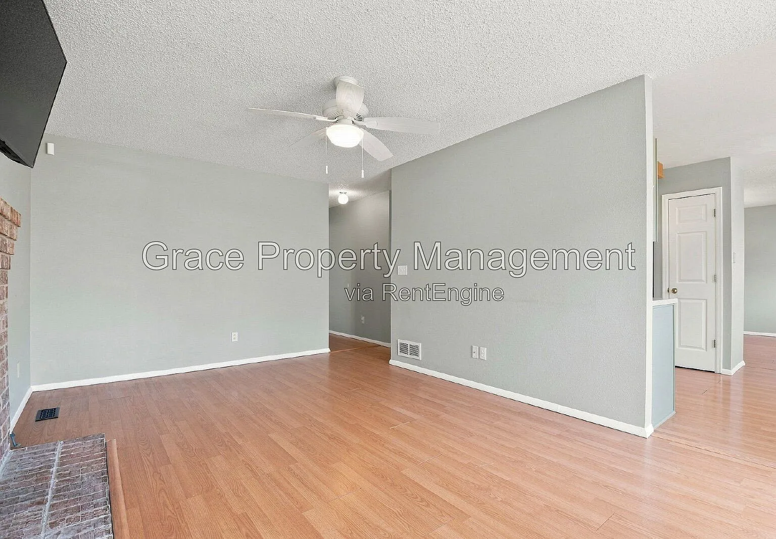 3 bed, 2.5 bath, 2101 sqft, $2,895 — Photo 2