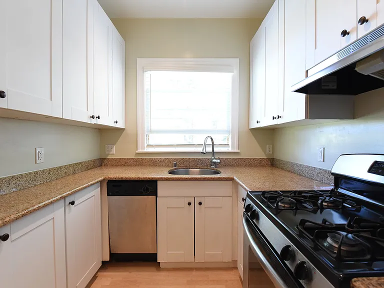 138 Monte Cresta Ave. — Photo 10
