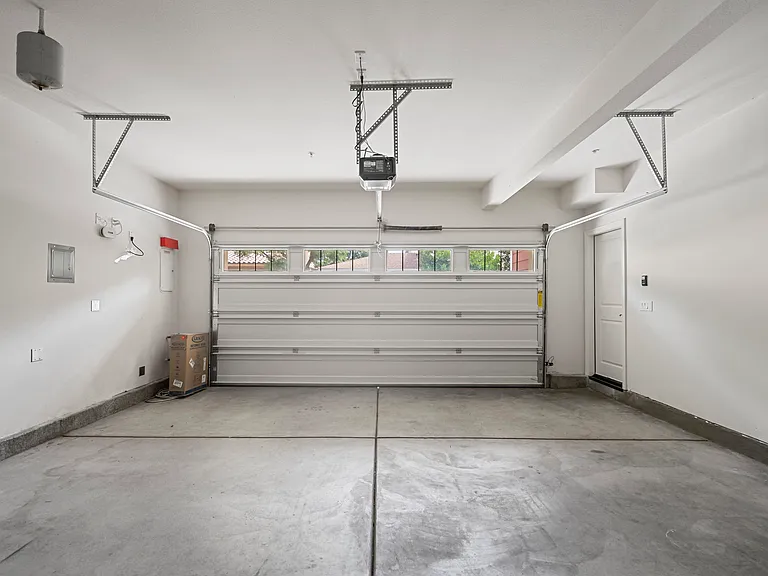 217 Wicker — Photo 37
