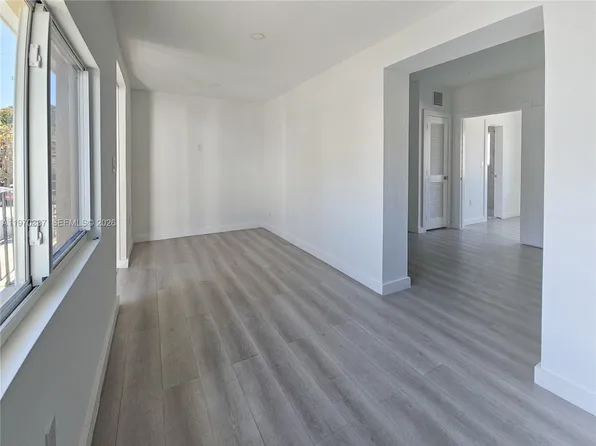 2669 SW 9th St APT 5, Miami, FL 33135