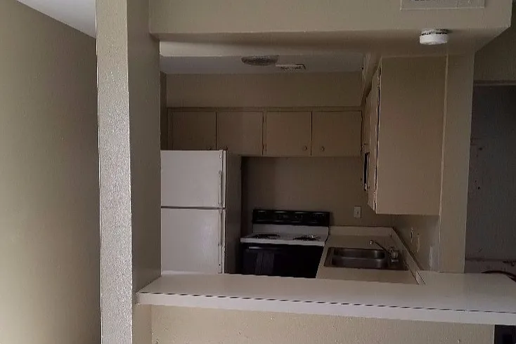 1 bed, 700 sqft, $775 — Photo 4