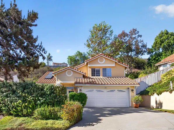2141 Emberwood Way, Escondido, CA 92029