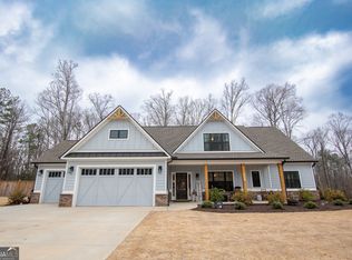 162 Flat Creek Dr, Monroe, GA 30655