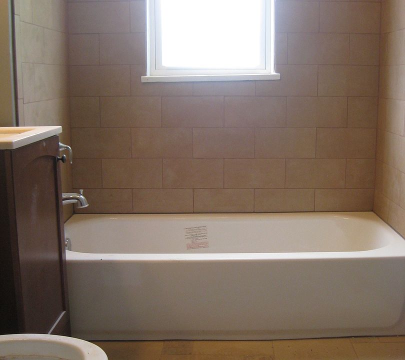 2nd image of 2657 W George St #2