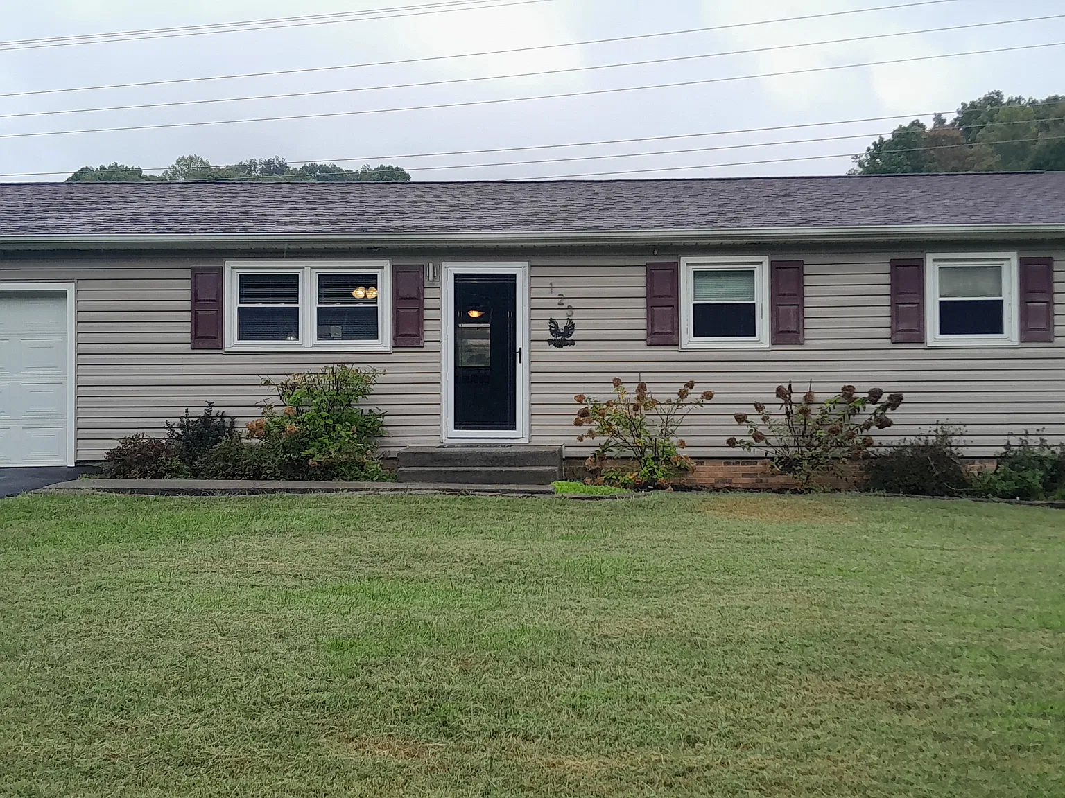 3 bed, 1.5 bath, 1125 sqft, $2,000 — Photo 1