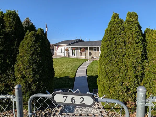 762 2nd St, Carlin, NV 89822