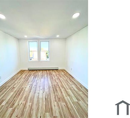 2nd image of 566 East St #2B