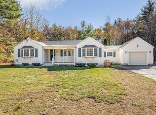 26 Ledge Rd, North Chelmsford, MA 01863