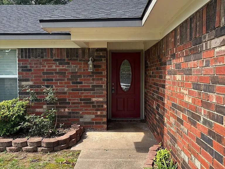 9313 Houston St — Photo 3