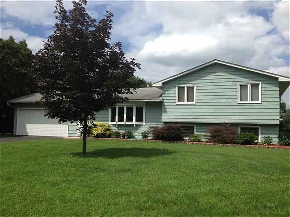 1st image of 23129 Sandalwood Dr