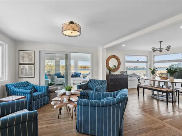 22 Harding Ave, Warren, RI 02885